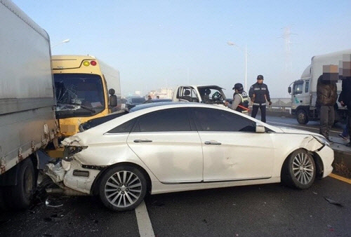 장안대교 추돌사고(사진=연합뉴스)